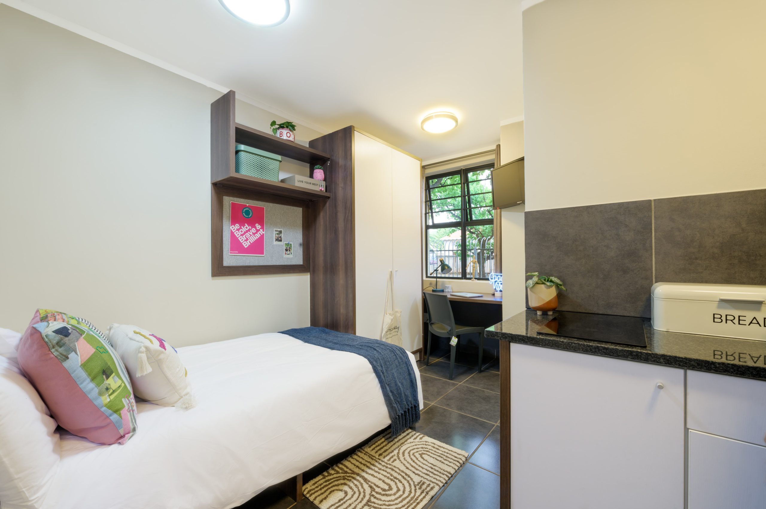 <span>Independent</span> Standard